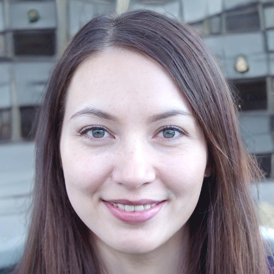 Dr. Lisa Weber, Finanzmarkt-Spezialistin